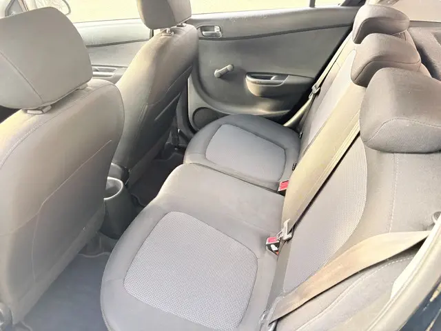 Hyundai i20 1.2i Business Edition *AC 2014 Benzine 14