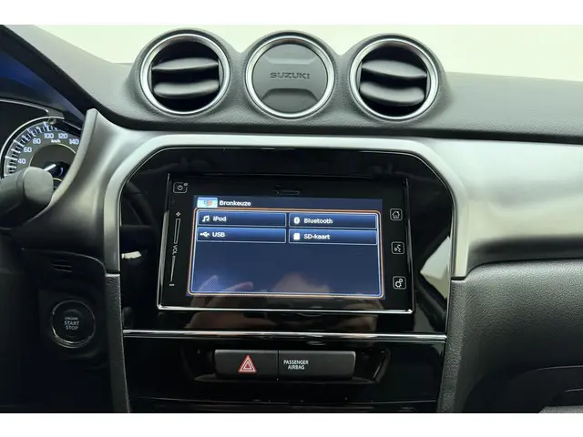 Suzuki Vitara 1.5 Hybrid Select 2023 Hybride Benzine 25