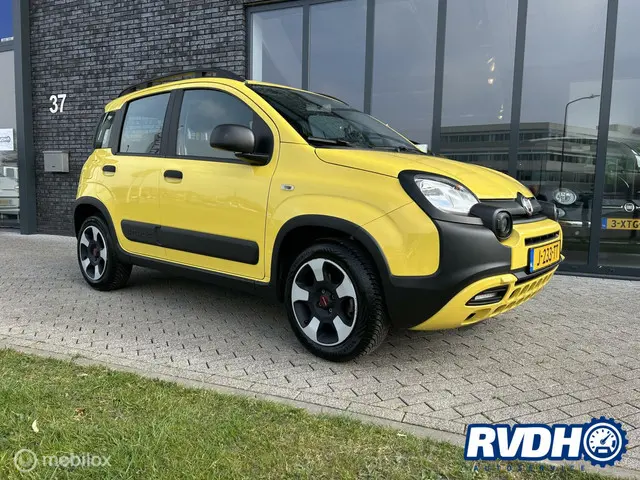 Fiat Panda 1.0 Hybrid City Cross 2020 Benzine 3