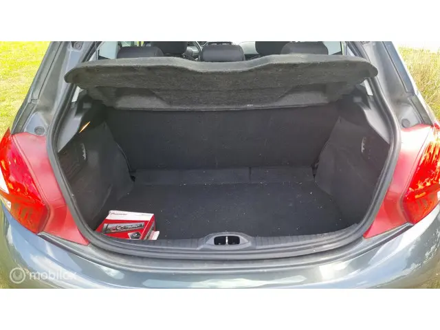 Peugeot 208 1.2 VTi Access 2013 Benzine 5