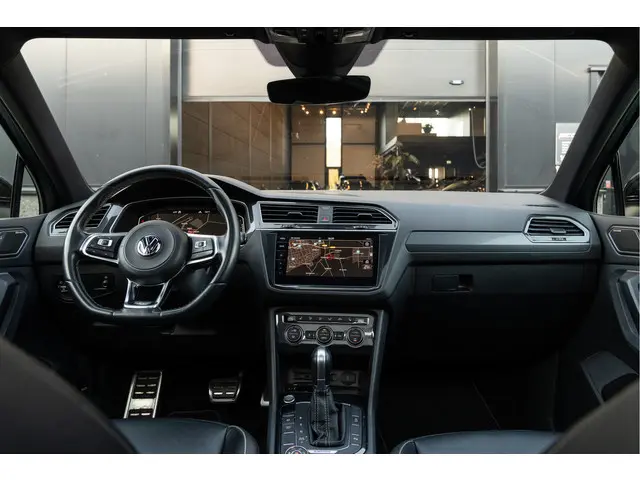 Volkswagen Tiguan 2.0 TSI 4Motion | 3X R-Line 2019 Benzine 16