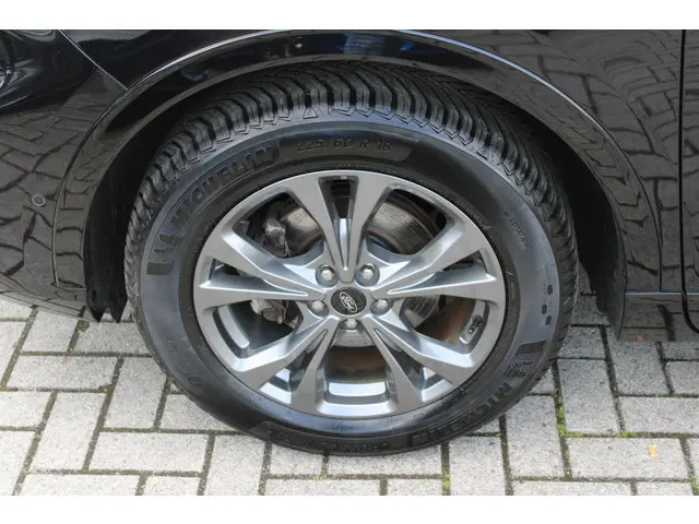 Ford Kuga 2.5 PHEV ST-Line 2022 Hybride Benzine 37