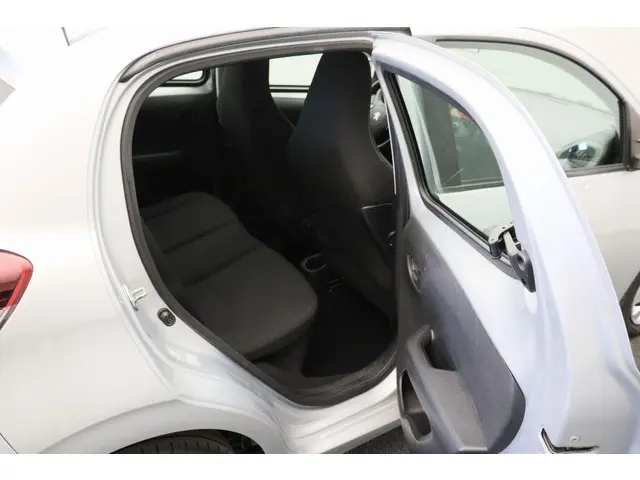 Peugeot 108 1.0 e-VTi Active 2018 Benzine 13