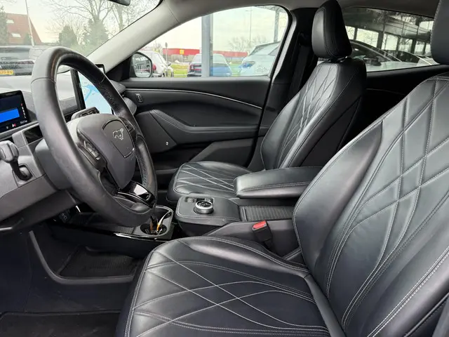 Ford Mustang Mach-E Aut. Extended 98kWh 2021 Elektrisch 12