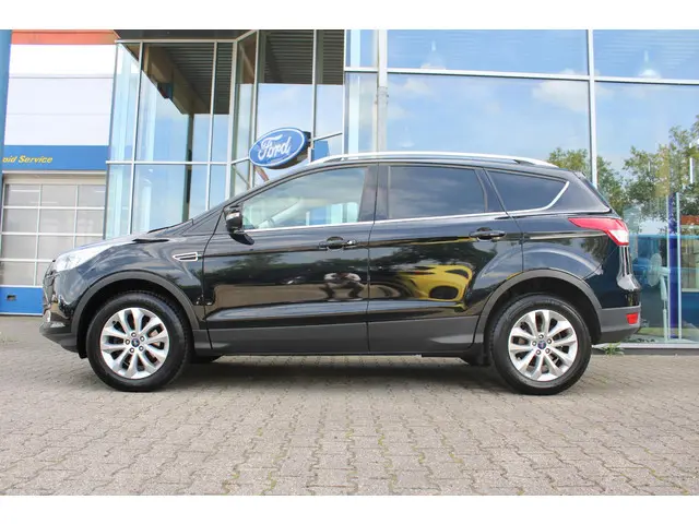 Ford Kuga 1.5 Trend Edition 2015 Benzine 4