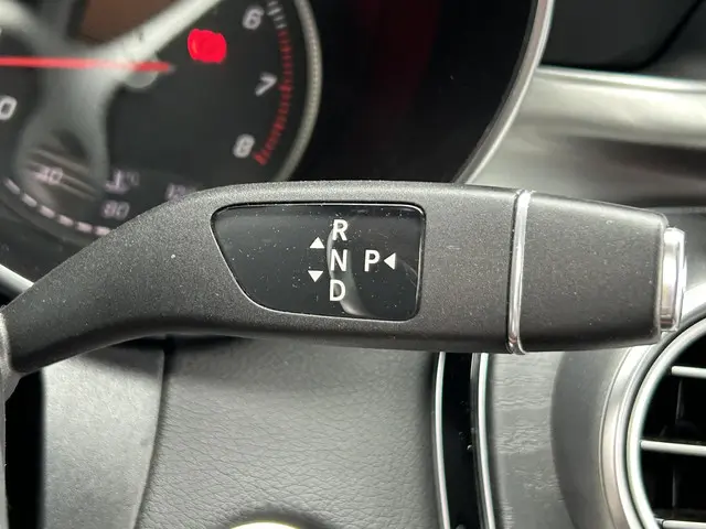 Mercedes-Benz C-Klasse Coupé 180 AMG-Line 2018 Benzine 27