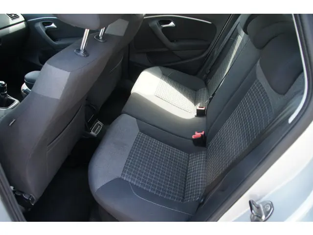 Volkswagen Polo 1.0 Trendline 2014 Benzine 9
