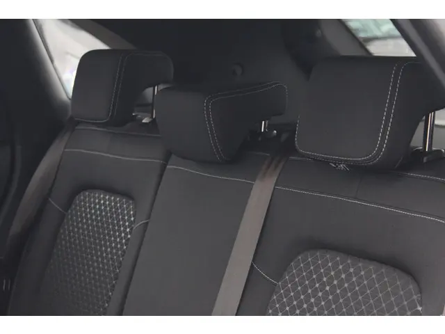 Ford Kuga 2.5 PHEV Titanium 2026 Hybride Benzine 10