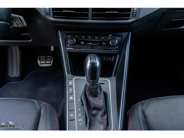 Volkswagen Polo 2.0 TSI GTI 2019 Benzine 27