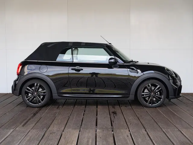MINI Cooper Cabrio Aut. 2022 Benzine 4