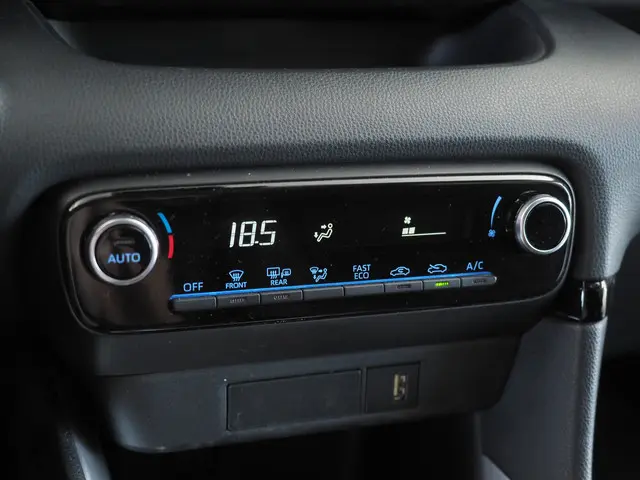Toyota Yaris 1.5 Hybrid Dynamic 2021 Hybride Benzine 20