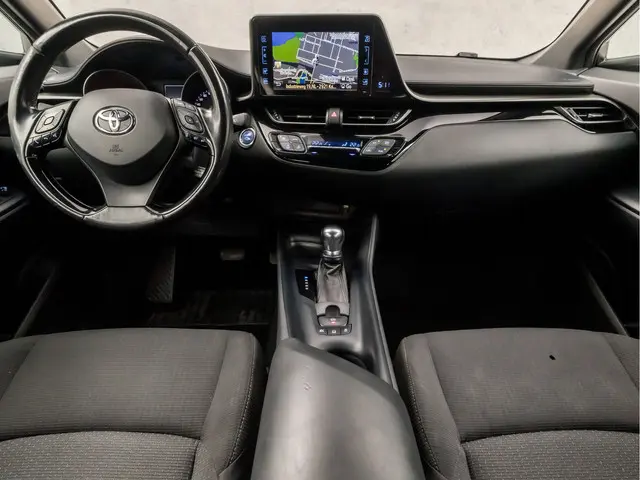 Toyota C-HR 1.8 Hybrid Sport 2018 Hybride Benzine 6