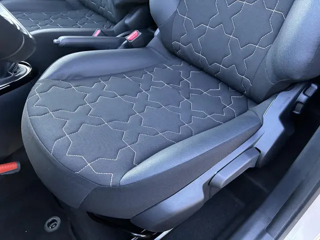 Toyota Aygo X 1.0 VVT-i MT Envy 5-Deurs 2023 Benzine 38