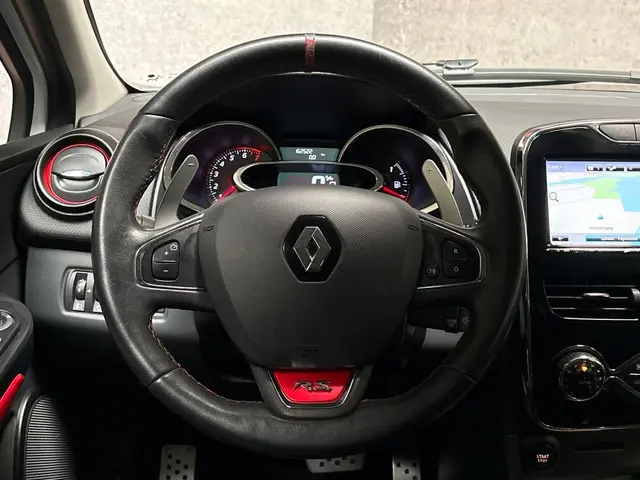 Renault Clio 1.6 R.S. 2014 Benzine 14