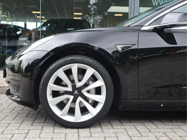 Tesla Model 3 Standard RWD Plus 60 kWh 2020 Elektrisch 7