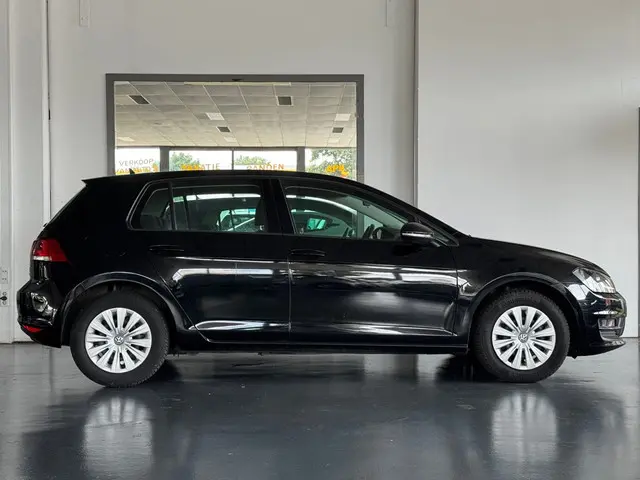 Volkswagen Golf 1.6 TDI Trendline 2016 Diesel 9