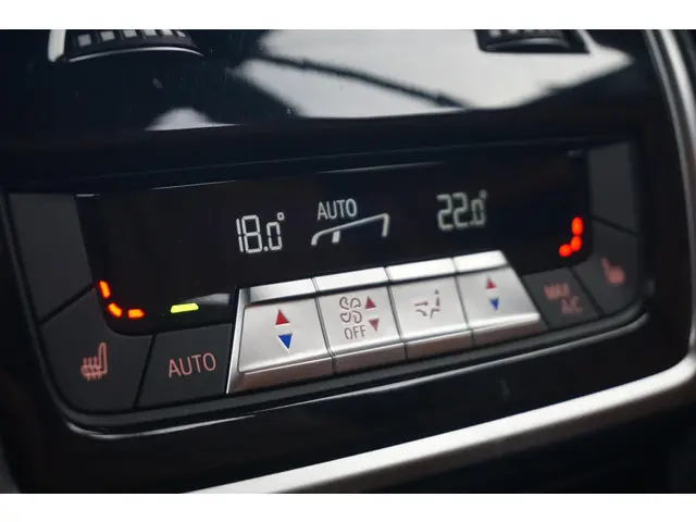 BMW X5 xDrive50e 2025 Hybride Benzine 14