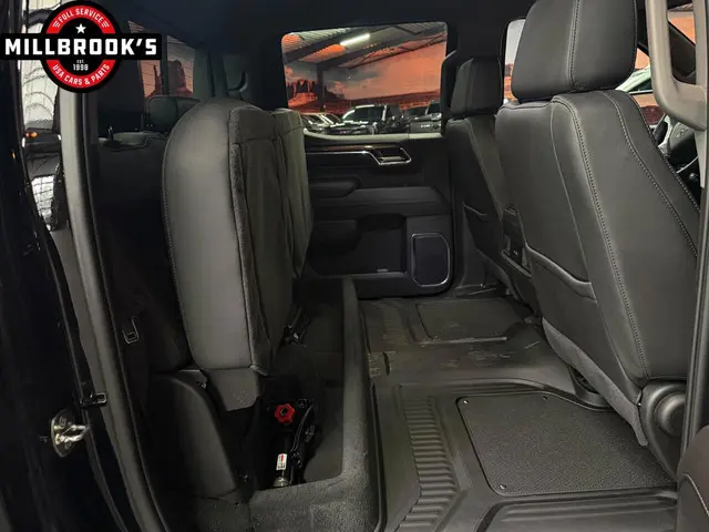 GMC Sierra Chevrolet Z71 Trailboss, 2024 Benzine 23