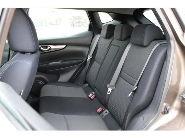 Nissan QASHQAI 1.2 Acenta 2015 Benzine 13