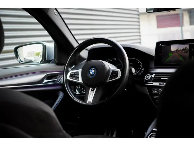 BMW 5 Serie 530e High Executive 2022 Hybride Benzine 32