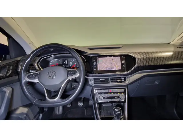 Volkswagen T-Cross 2