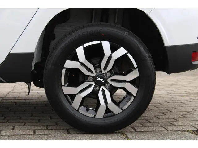 Dacia Duster TCe 130 Journey 2023 Benzine 36