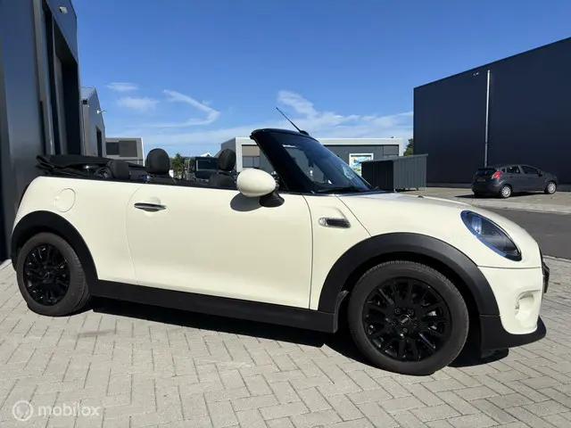 MINI Cooper Cabrio 1.5 Chili 2019 Benzine 4