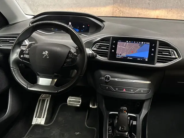 Peugeot 308 SW 1.2 PureTech Allure Sport 2021 Benzine 7
