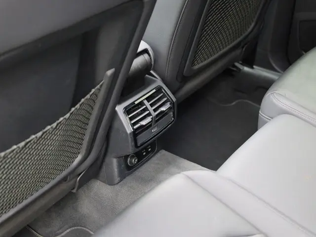 Audi Q3 35 TFSI/150PK Business Ed 2020 Benzine 23