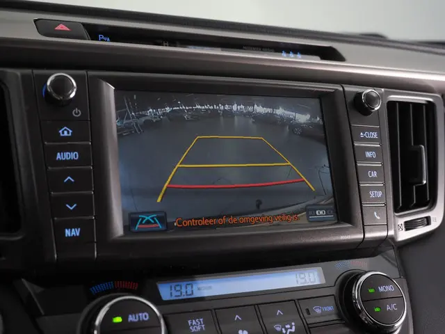 Toyota RAV4 2.0 Executive Business 4WD 2013 Benzine 37