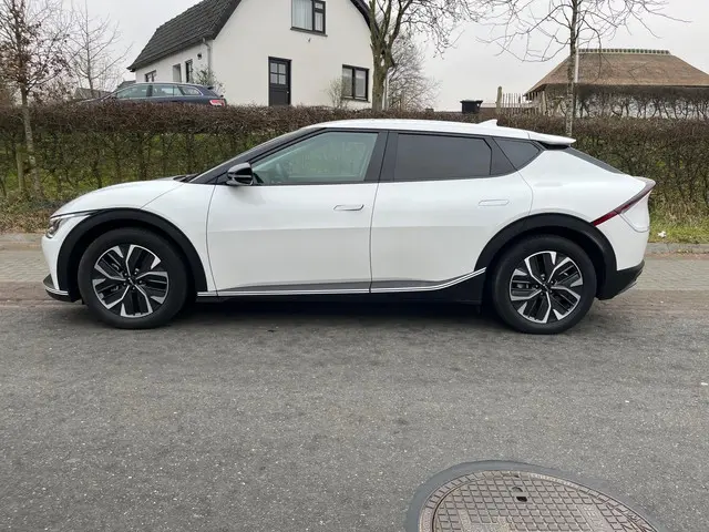 Kia EV6 Plus 77.4 kWh, BTW, Trekhaak, Led 2022 Elektrisch 2