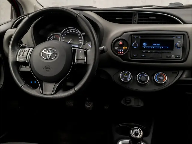 Toyota Yaris 1.0 VVT-i Sport 2017 Benzine 7