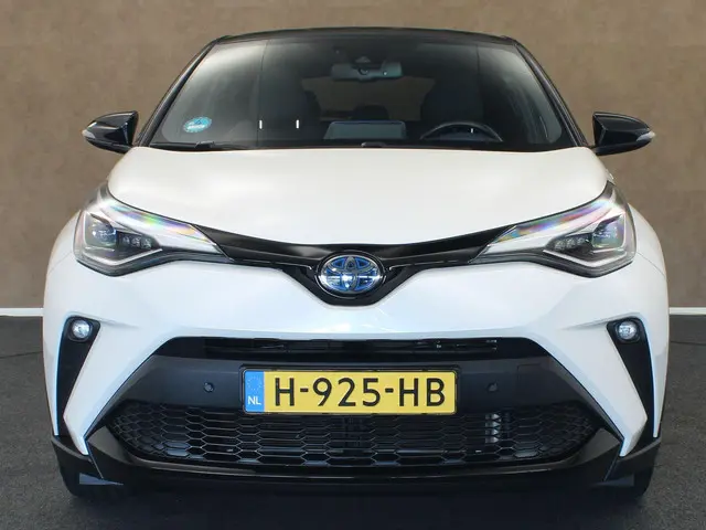 Toyota C-HR 2.0 Hybrid Bi-Tone 2020 Hybride Benzine 7