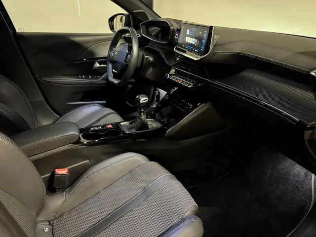 Peugeot 208 1.2 PureTech GT-Line CAM VOL' 2020 Benzine 3