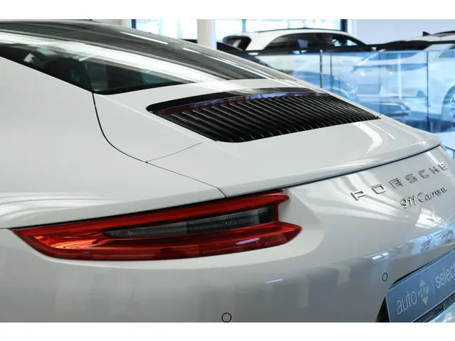 Porsche 911 3.0 Carrera 2016 Benzine 48