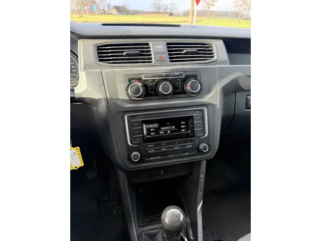 Volkswagen Caddy 2.0 TDI L1H1 BMT Economy 2017 Diesel 6