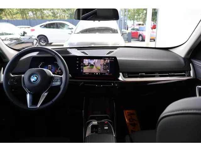 BMW X1 xDrive25e 2025 Hybride Benzine 8