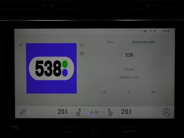 Lynk & Co 01 1.5 PHEV BlackLine 2023 Hybride Benzine 11