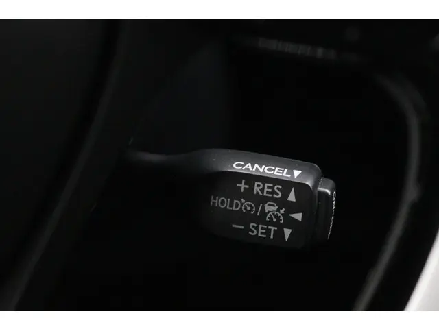 Toyota C-HR 1.8 Hybrid Bi-Tone 2018 Hybride Benzine 41