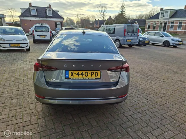 Škoda Octavia 1.0 e-TSI Ambition 2024 Benzine 4