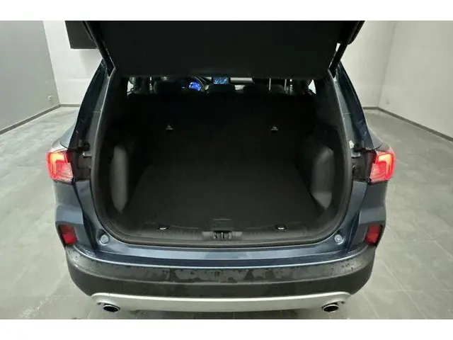 Ford Kuga 2.5 PHEV Titanium 2022 Hybride Benzine 9