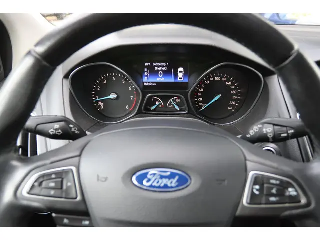 Ford Focus 1.0 TITANIUM ED. 2015 Benzine 16