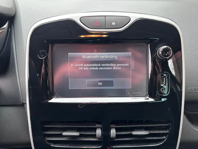 Renault Clio 0.9 TCe ECO Night&Day 2015 Benzine 34