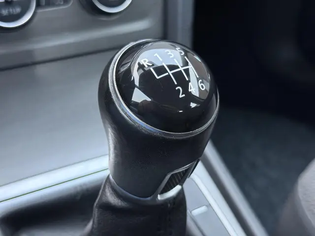 Volkswagen Golf 1.2 TSI Comfortline 2013 Benzine 34