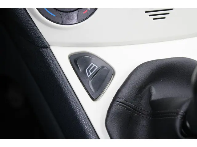 Ford Ka 1.2 Style start/stop 2014 Benzine 15