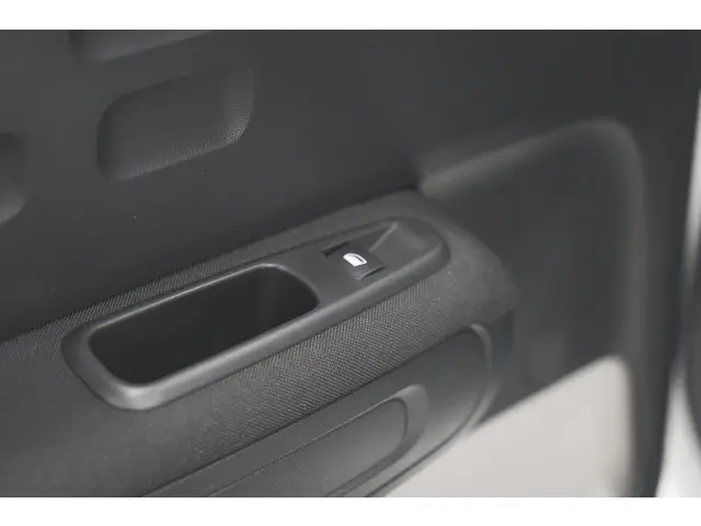 Citroën C3 PureTech 110 EAT6 Feel Edition 2020 Benzine 28