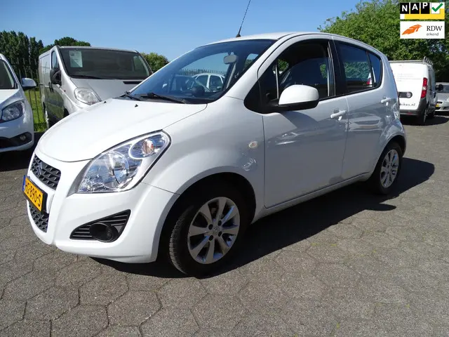 Suzuki Splash 1.0 VVT Comfort EASSS 2015 Benzine