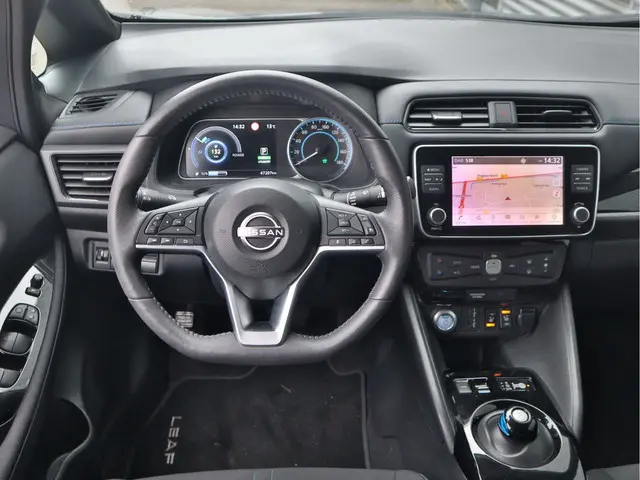 Nissan Leaf N-Connecta 39 kWh 2024 Elektrisch 10