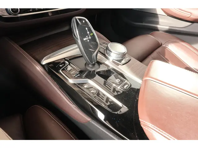 BMW 5 Serie Sedan 530e 2021 Hybride Benzine 25