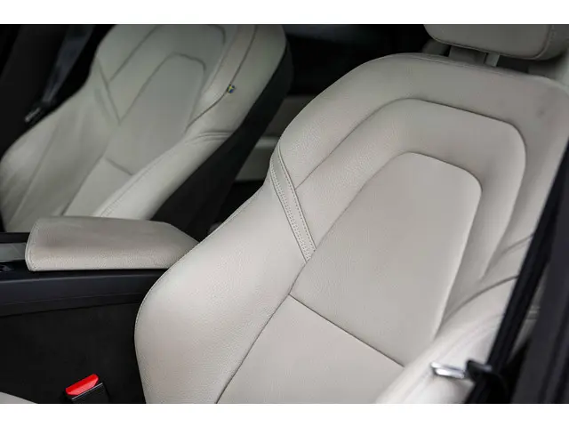 Volvo XC60 2.0 T5 Inscription 2018 Benzine 28